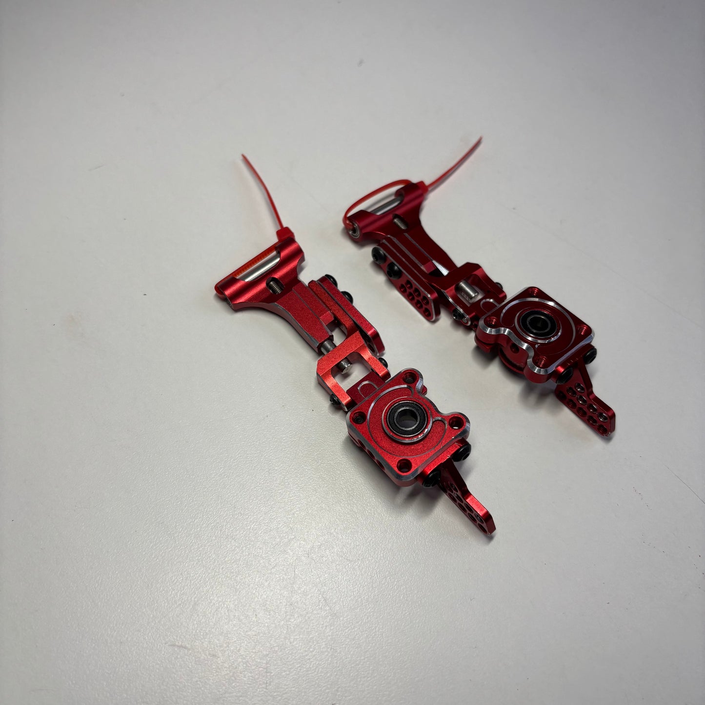 Rhino Racing Shark Rear Hubs Arms H Arm Adapter Red Alloy
