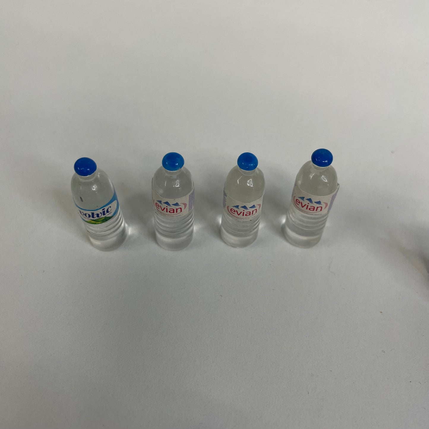 Scale Garage Accessories Battery/Water Bottles/Engine Oil