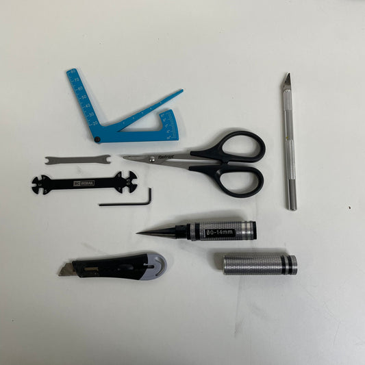 Assorted Tool Kit Scissors/Craft Knife/Camber Gauge/Turnbuckle/Body Reamer