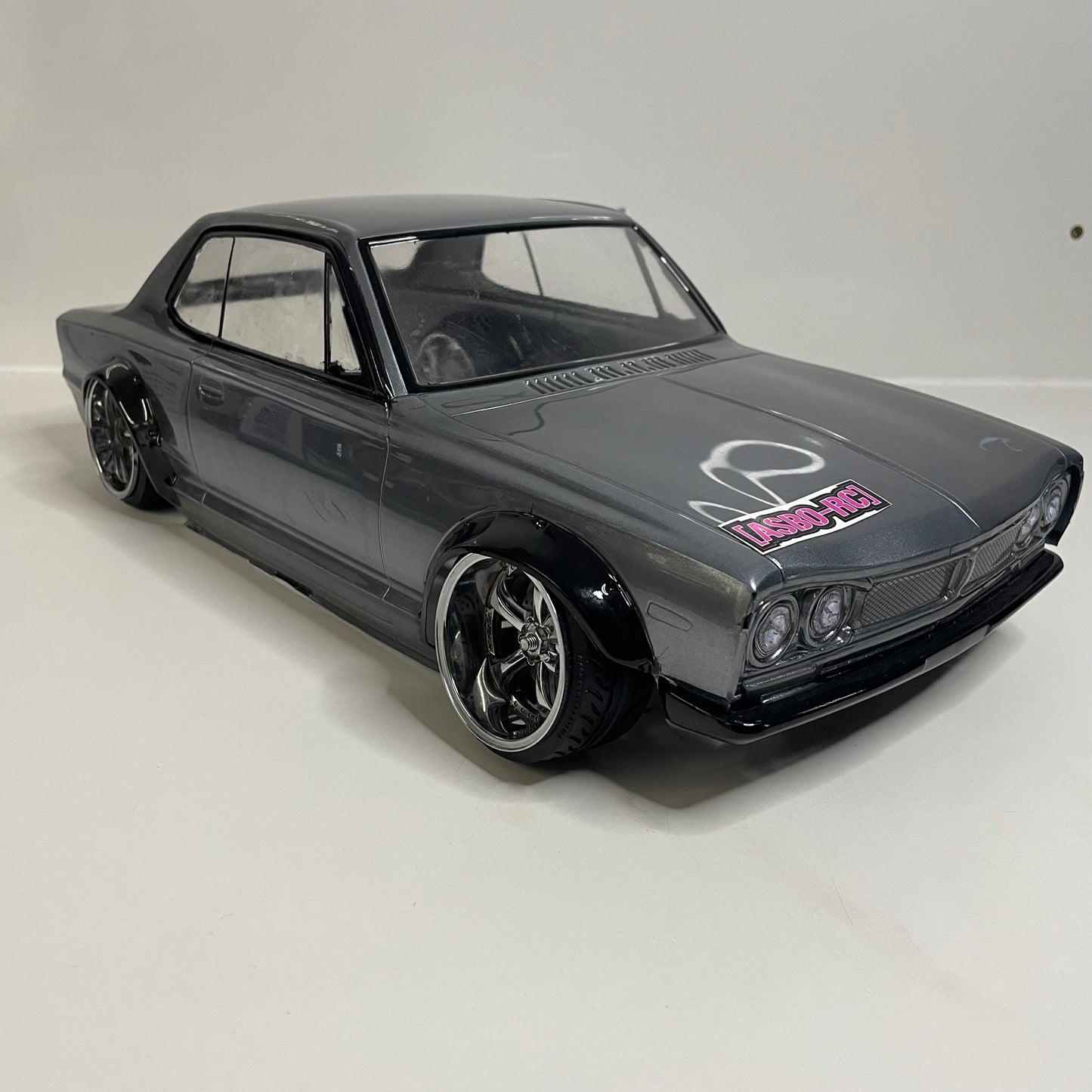 Hakosuka Nissan Skyline GT-R 2000GT Bodyshell Silver