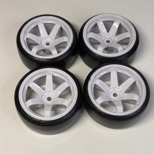 White TE37 Wheels And Tyres 6mm