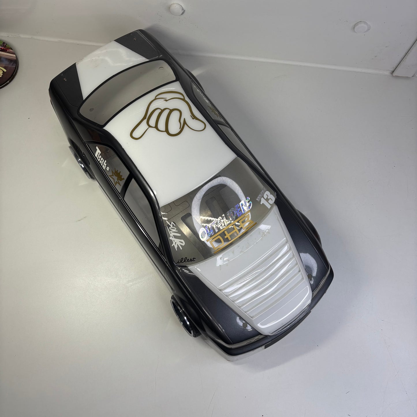 Toyota Chaser JZX Mark II Black White Bodyshell