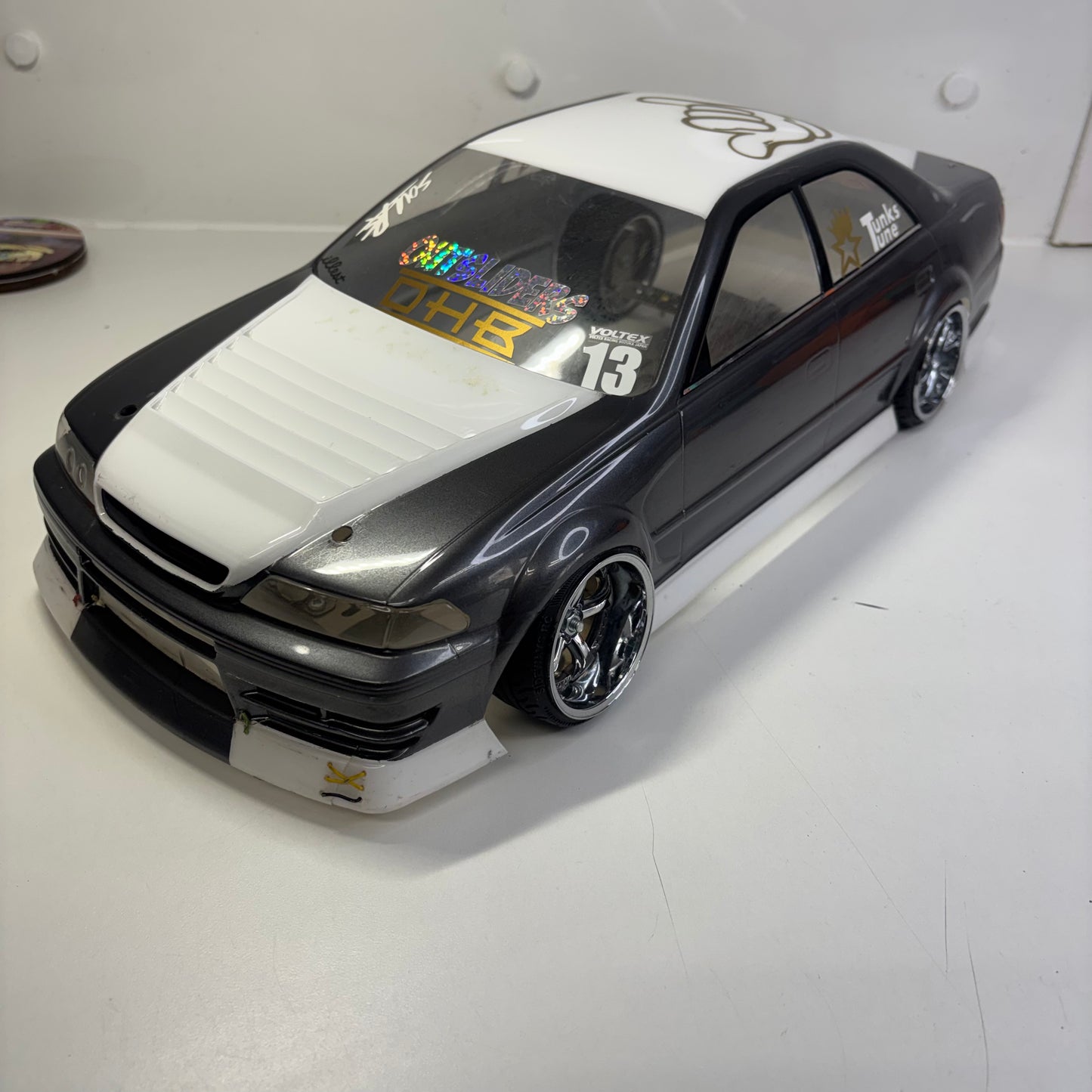 Toyota Chaser JZX Mark II Black White Bodyshell