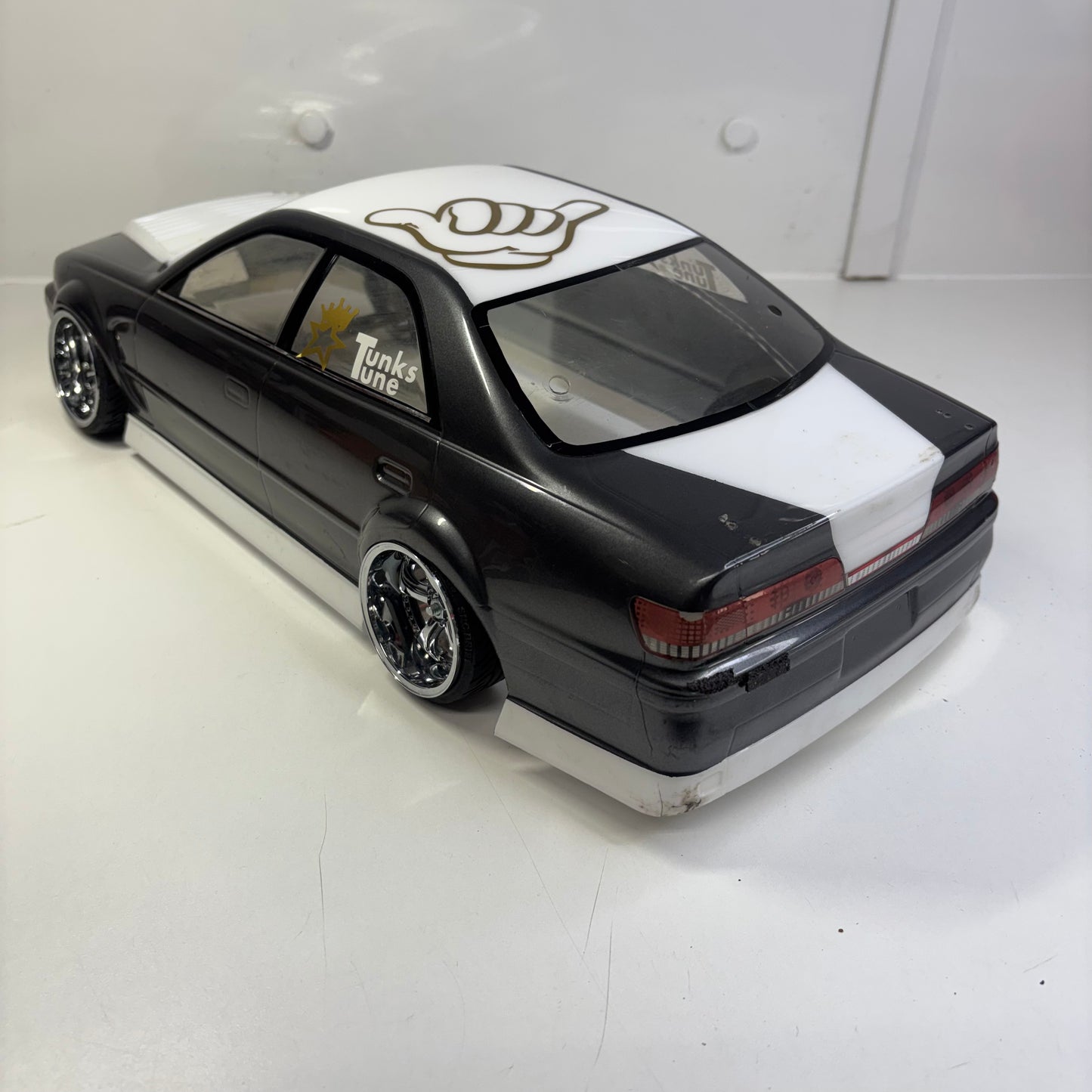 Toyota Chaser JZX Mark II Black White Bodyshell