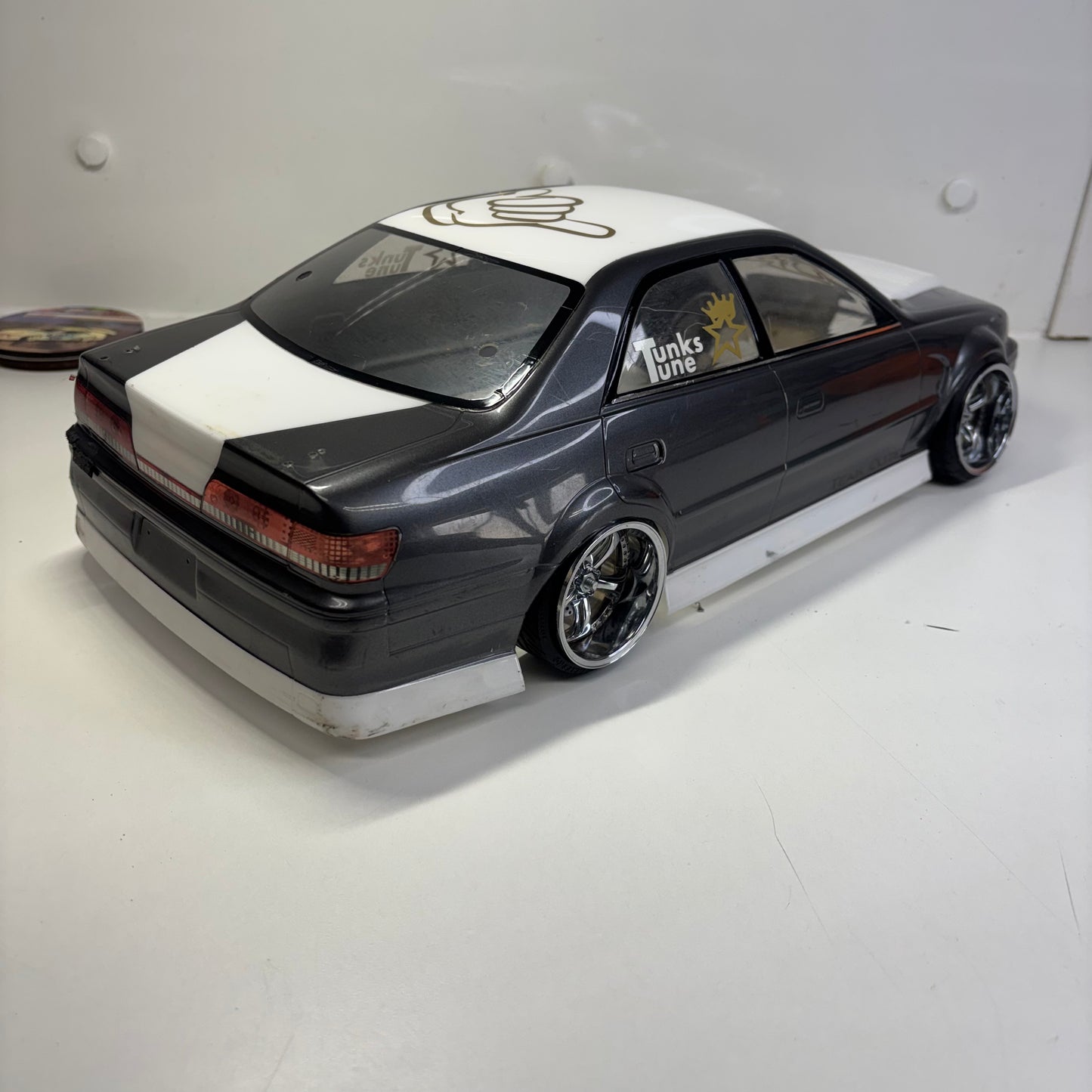 Toyota Chaser JZX Mark II Black White Bodyshell