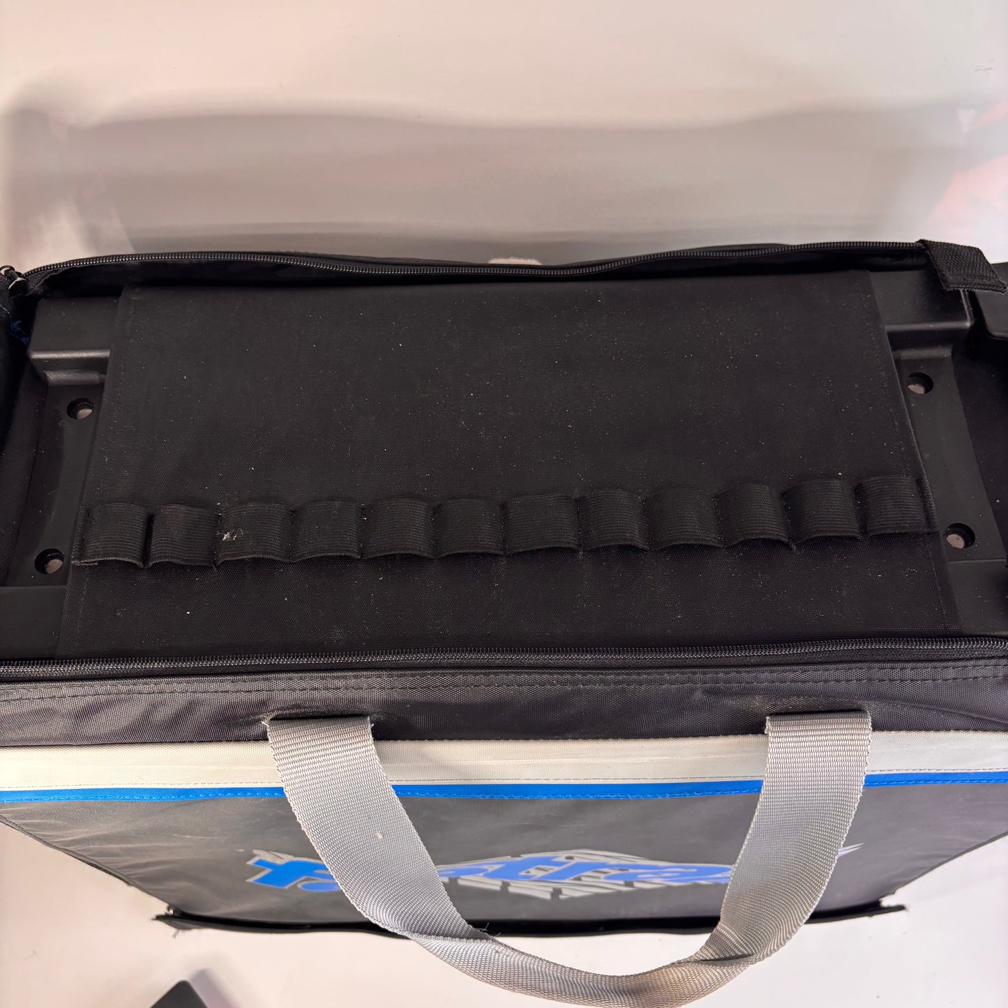 Fastrax Hauler 1:10 Pull Along Wheels Top Tool Holder 5 Drawer