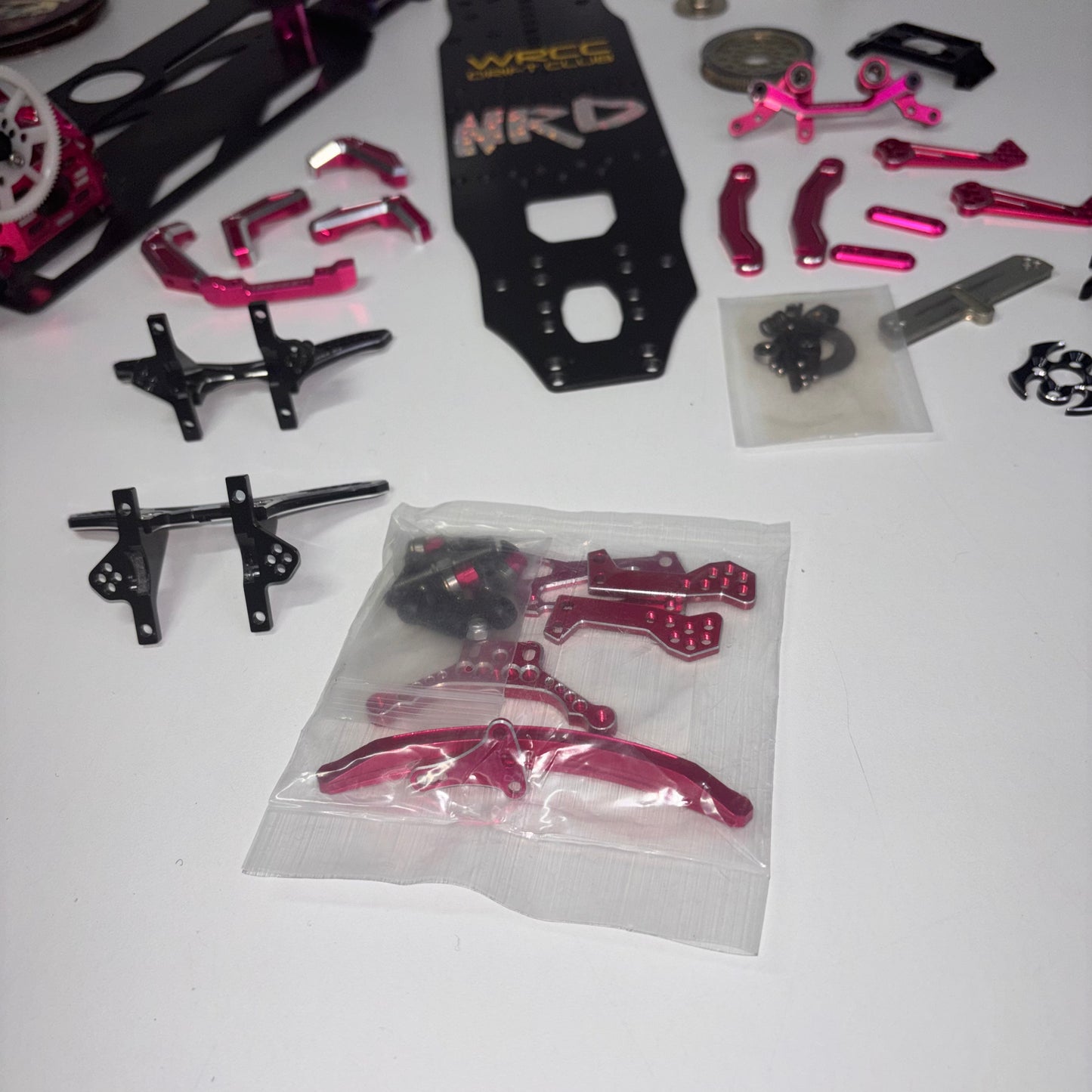 3Racing Sakura D4 Chassis Pink VX Dock Carbon Alloy Loads of Extra's