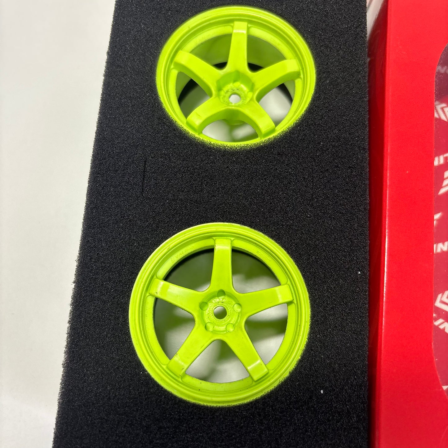 Overdose Valino 30mm Wheels Offset 9 Green/Yellow