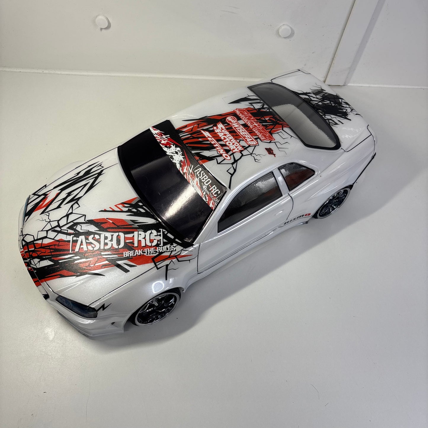 Nissan R34 Skyline GTR Bodyshell White Pearl Asbo RC