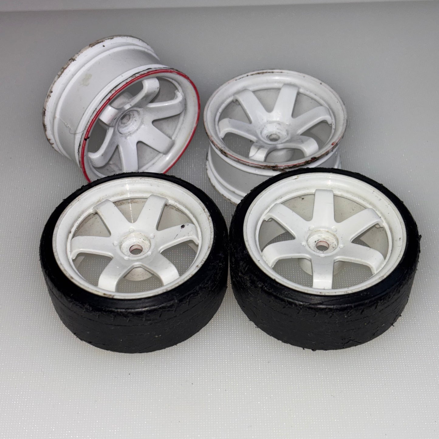 White Wheels Offset 6mm