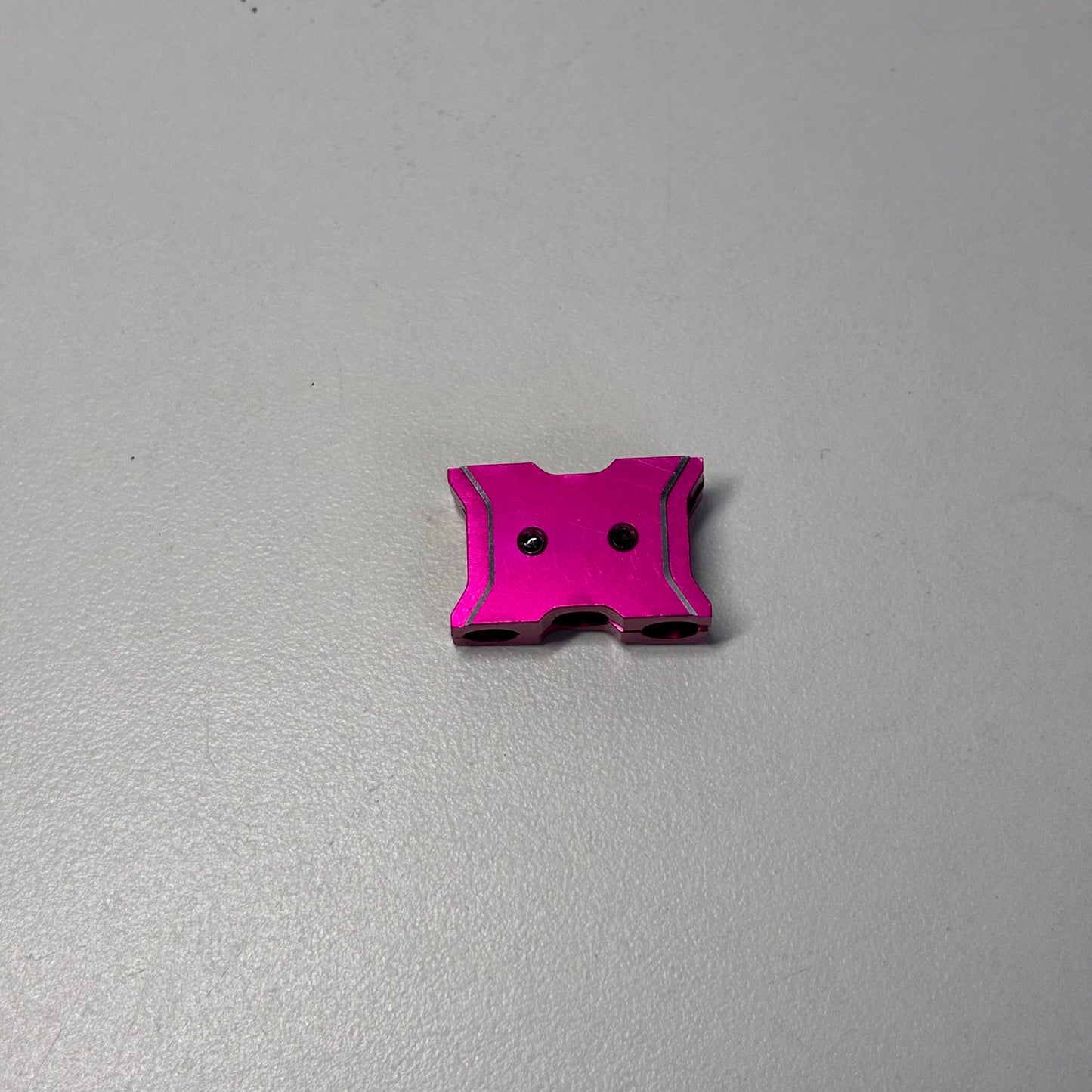 Pink Alloy 3 Wire Cable Clamp