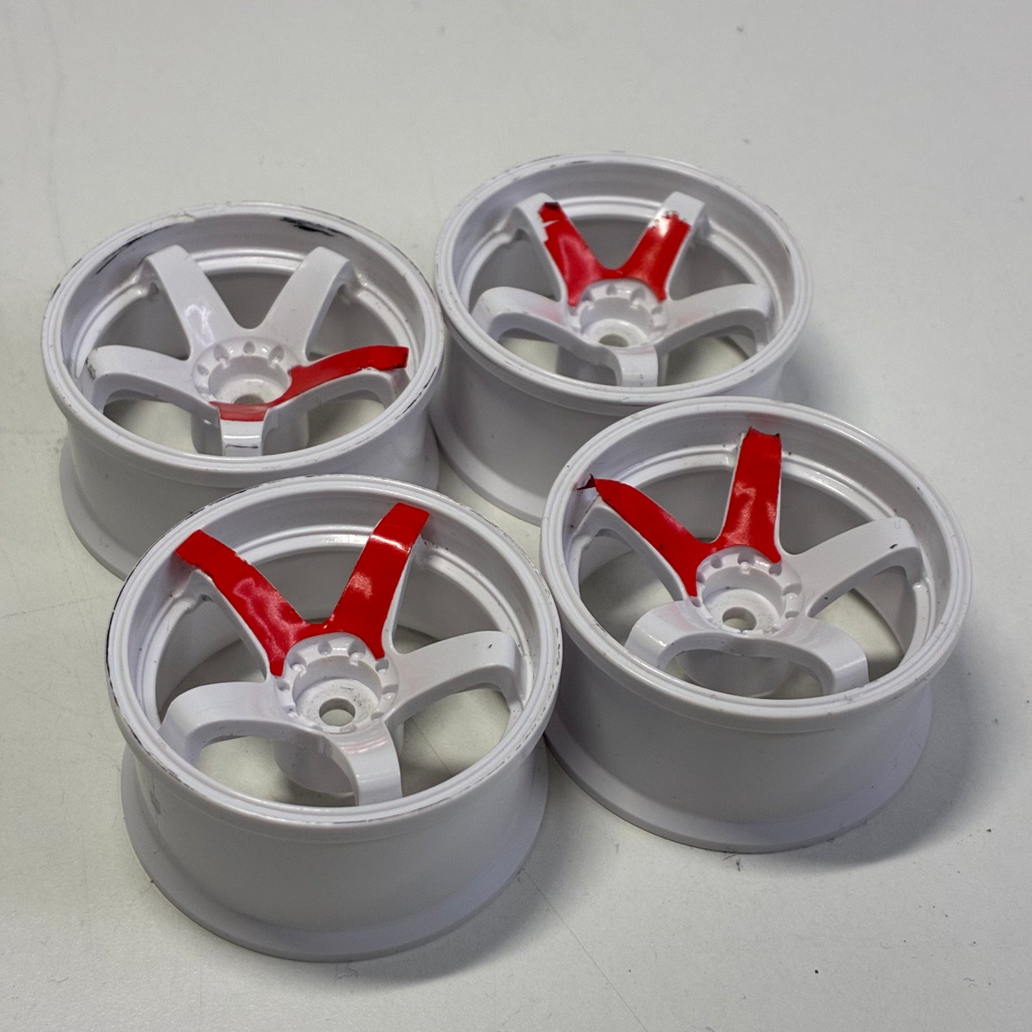 White Red Wheels 8mm Offset