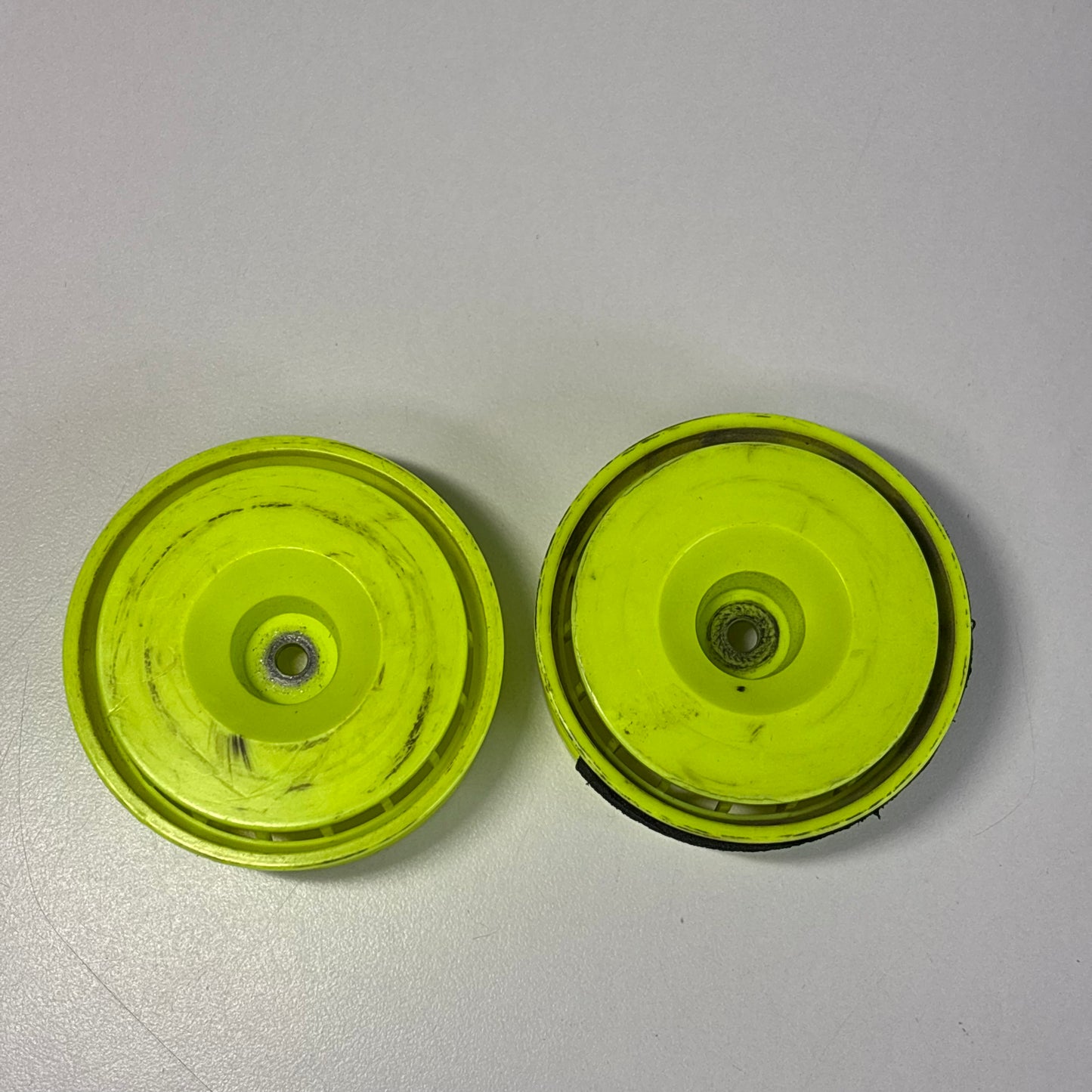 Reve D Disc Green Wheels Pair