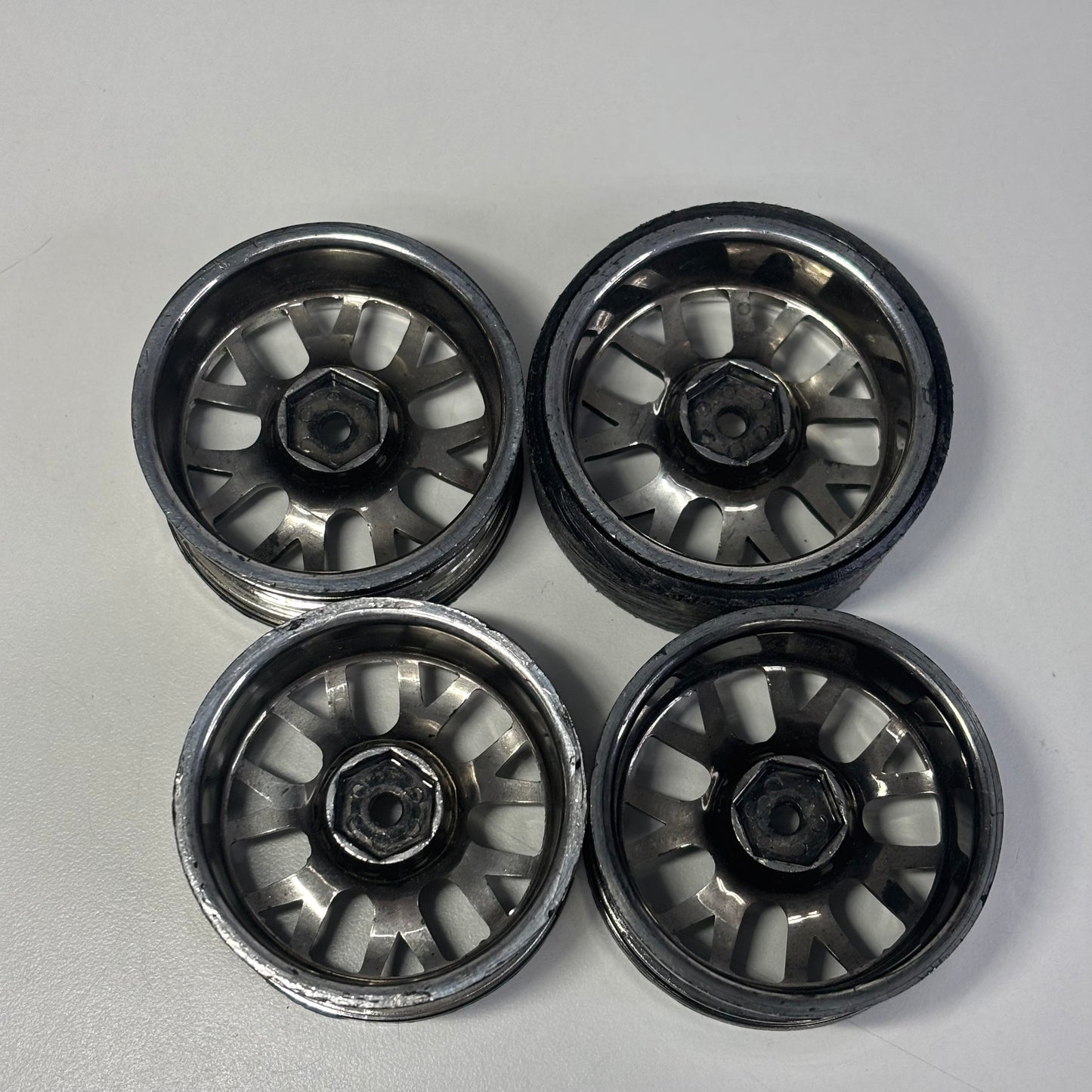 Black & Chrome Wheels Offset 5