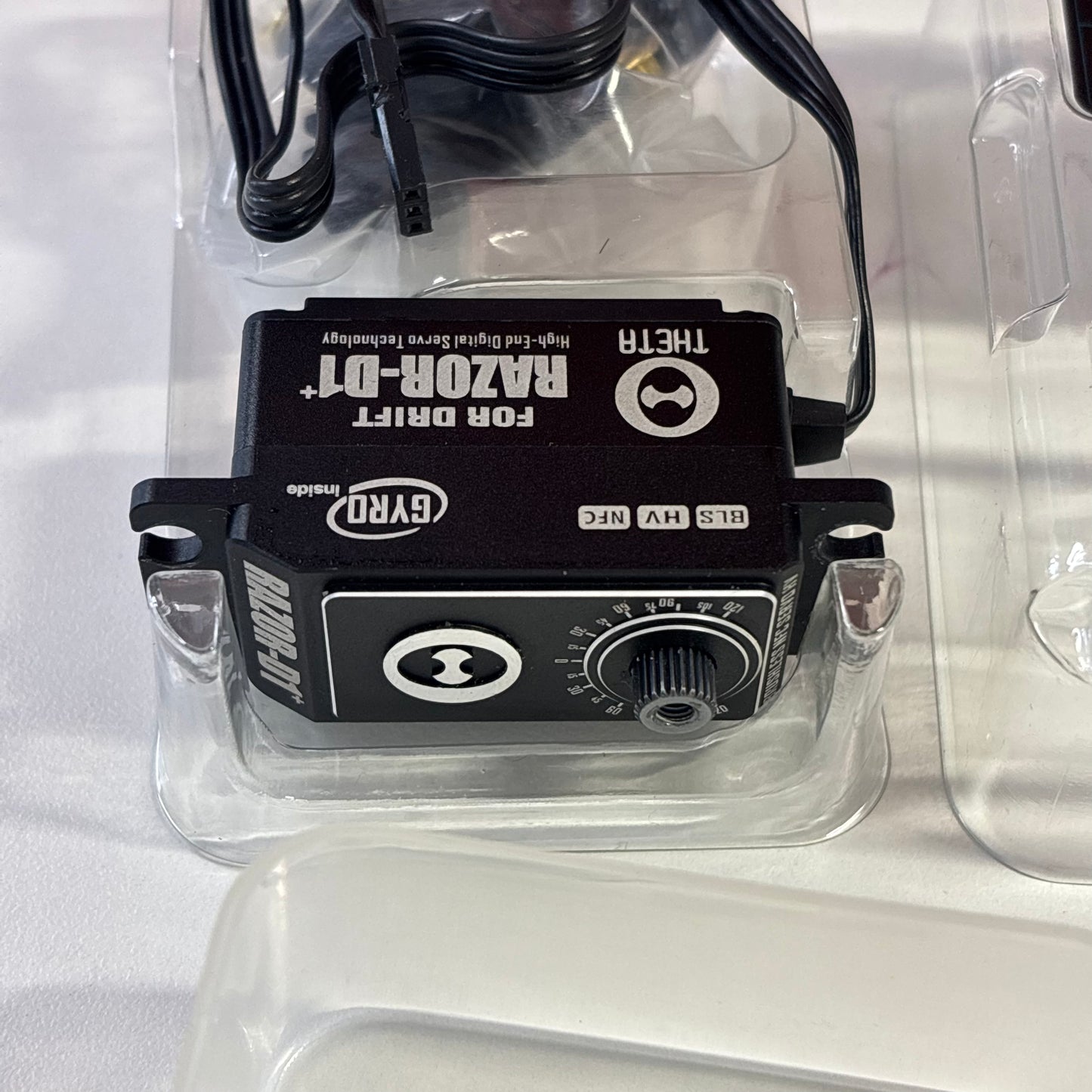 Theta Razor D1+ Servo With Built in Gyro Programmable Brushless