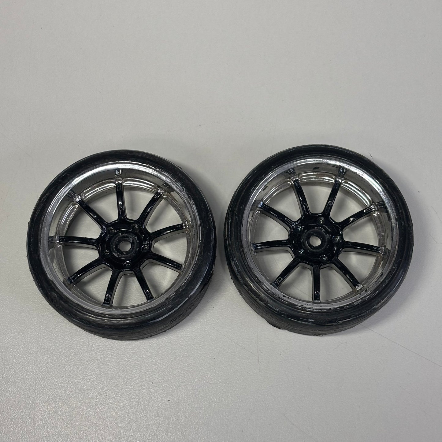 Black/Silver Wheels And Tyres Offset 6mm