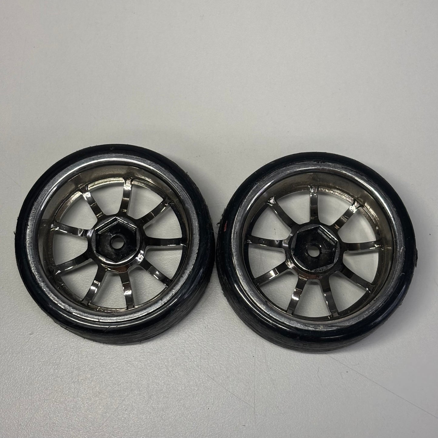 Black/Silver Wheels And Tyres Offset 6mm