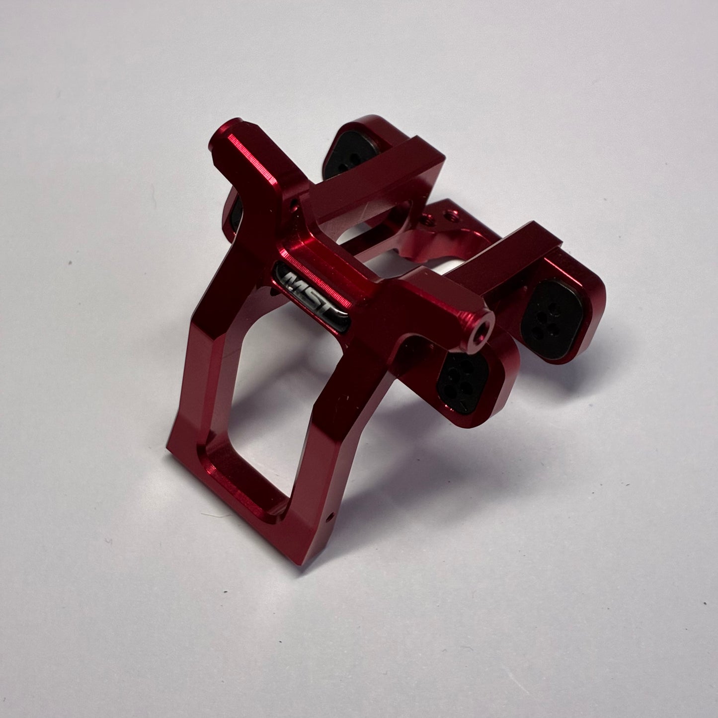 MST 3.0 Red Alloy Front Bulkhead Fits 2.0 & 2.5 Integrated