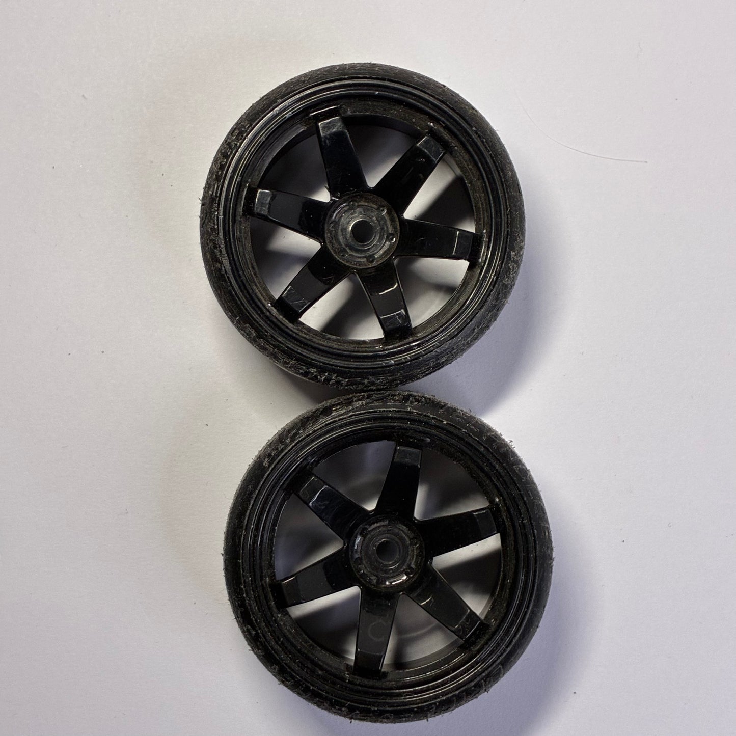 Black & Tyres Wheels Offset 6mm Pair