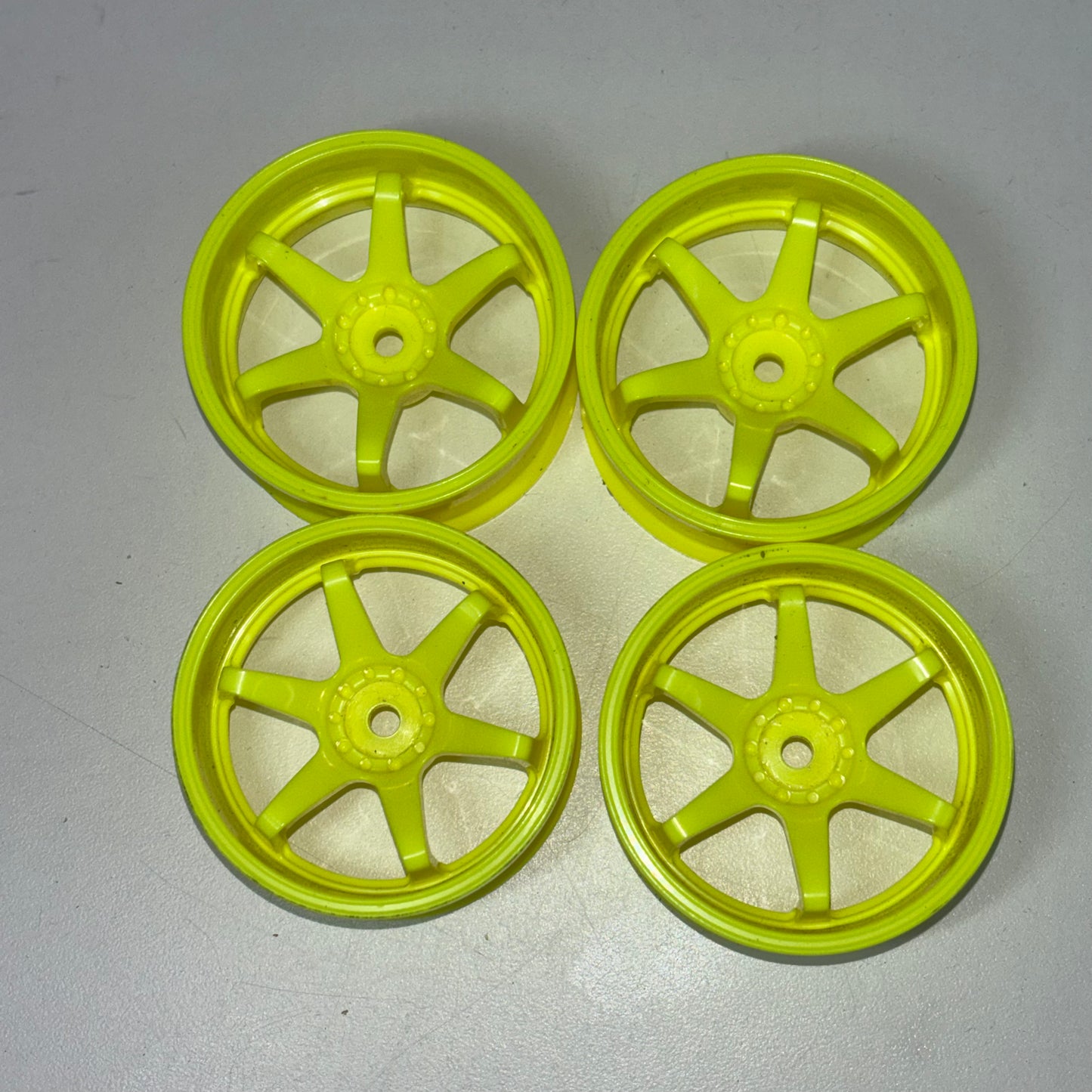 Yellow 6 Spoke Wheels Offset 6mm