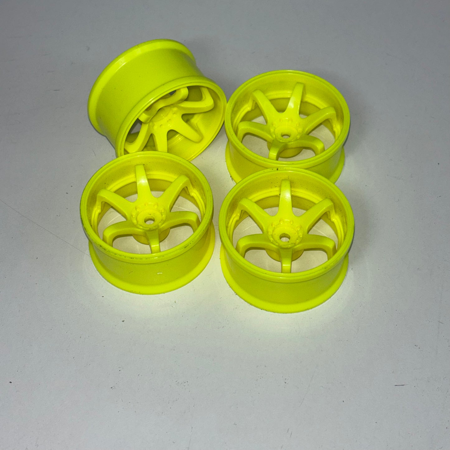 Yellow 6 Spoke Wheels Offset 6mm