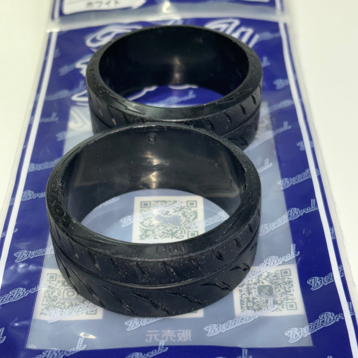 Buzz Break N820S R-Spec Tyres Pair R888