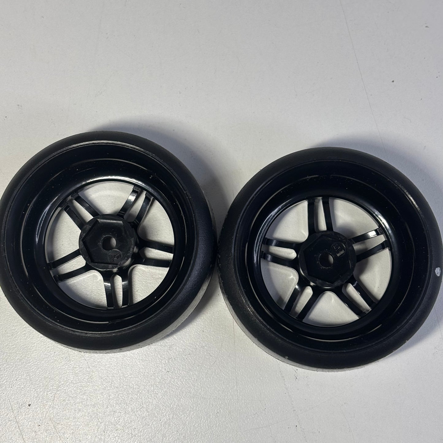 ETO Works R33 Black Wheels Offset 5mm With MST Tyres