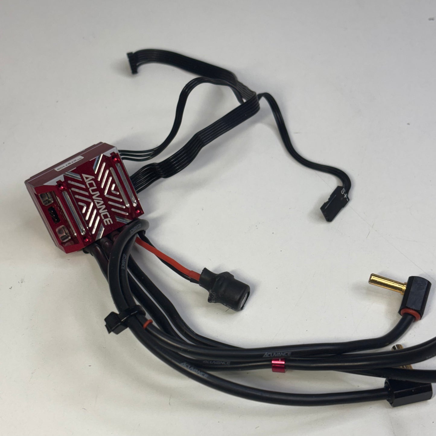 Acuvance Xarvis Red Alloy ESC