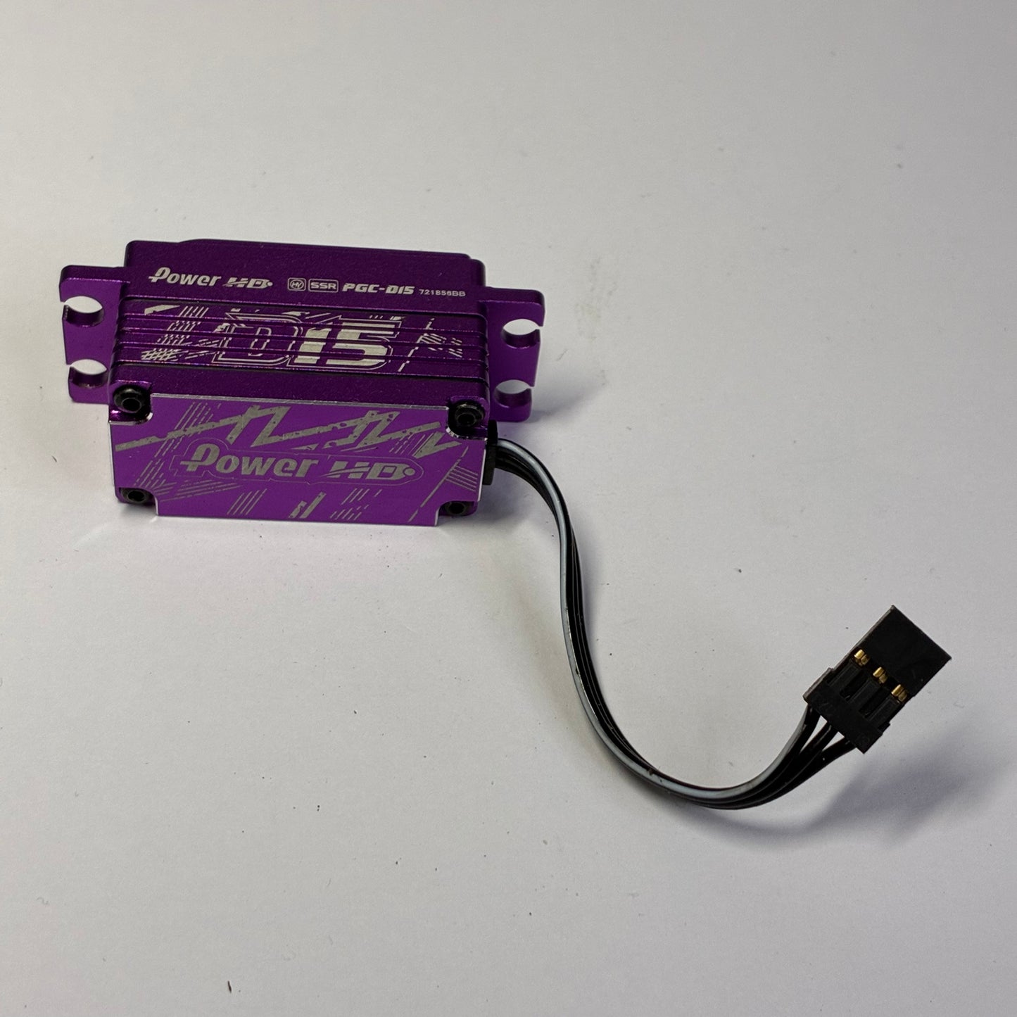 PowerHD D15 Power HD Servo Alloy