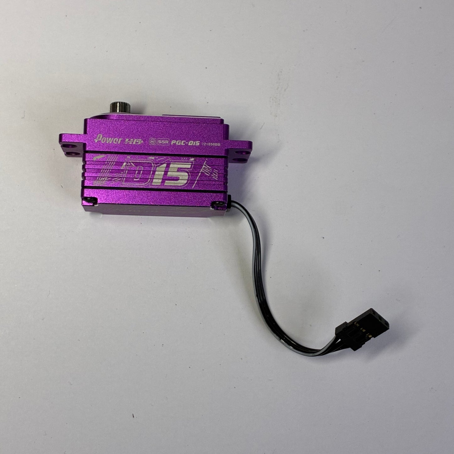 PowerHD D15 Power HD Servo Alloy