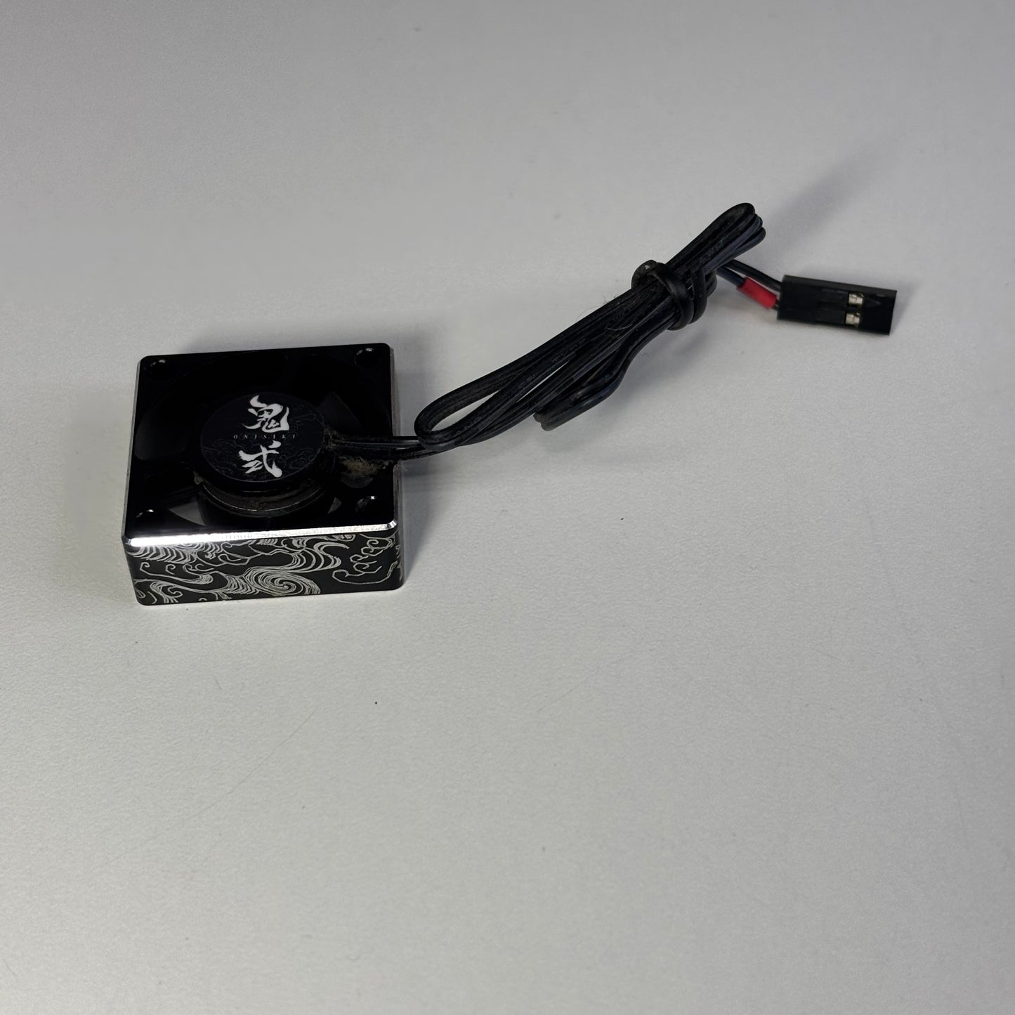 Onisiki Black Alloy Fan