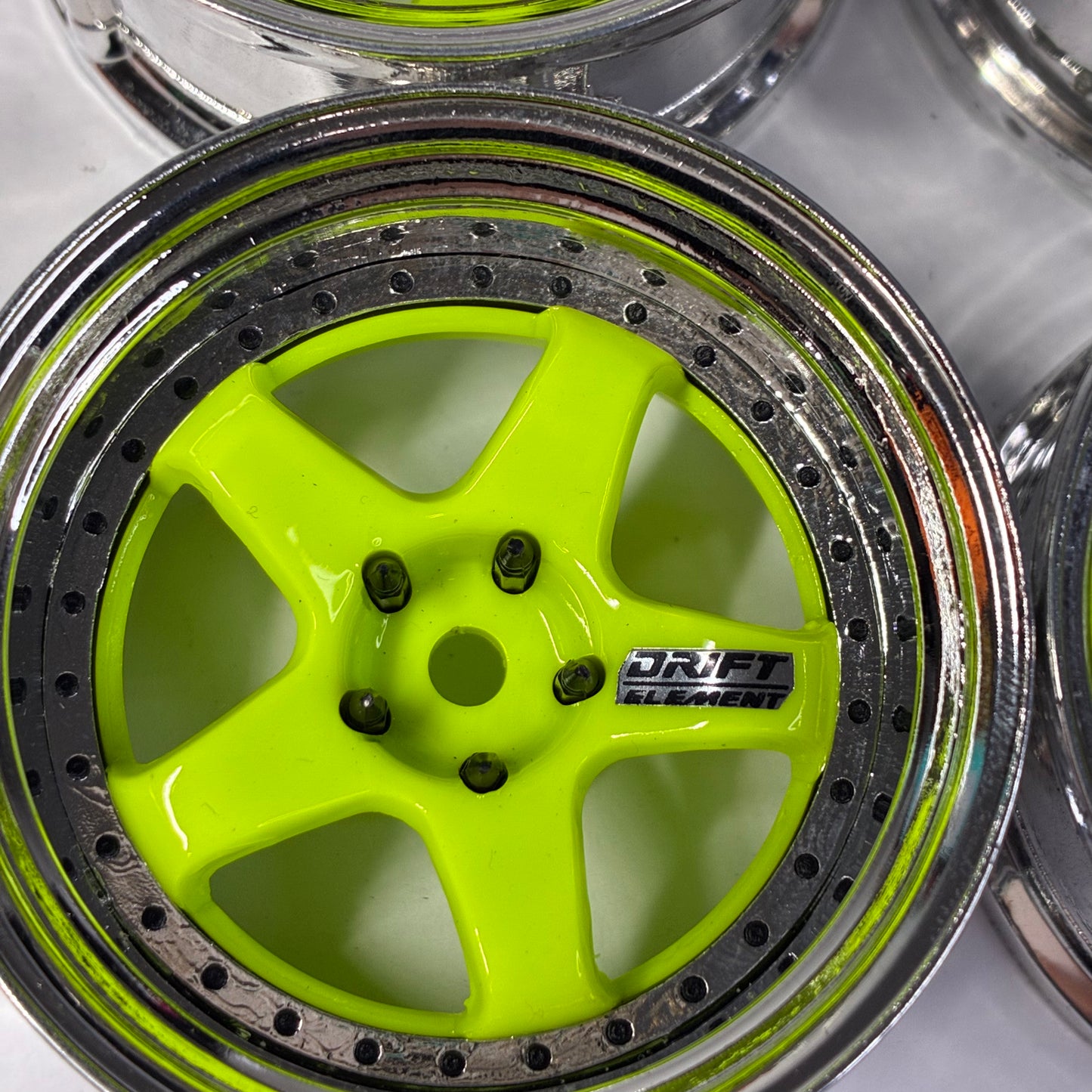 DS Racing Drift Element Green Chrome Wheels