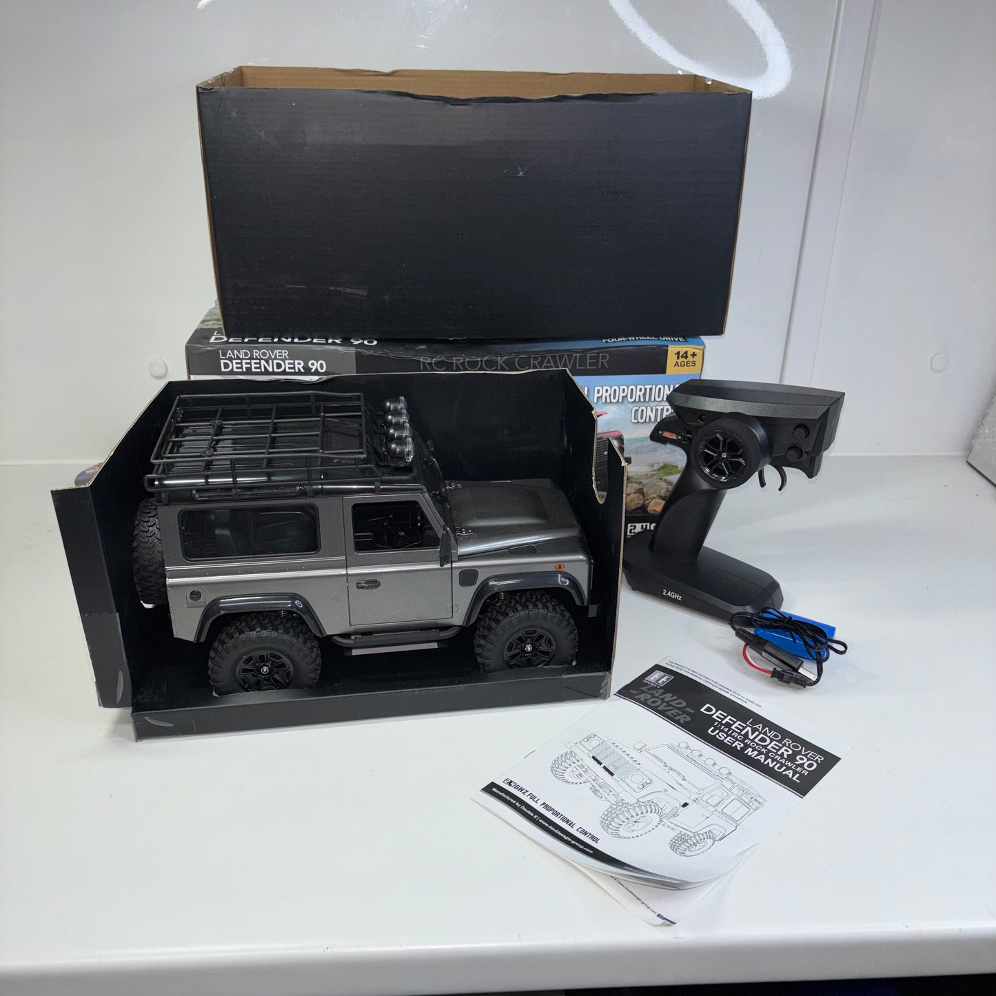 Double E 1:14 RC Rock Crawler Land Rover Defender 90 RTR
