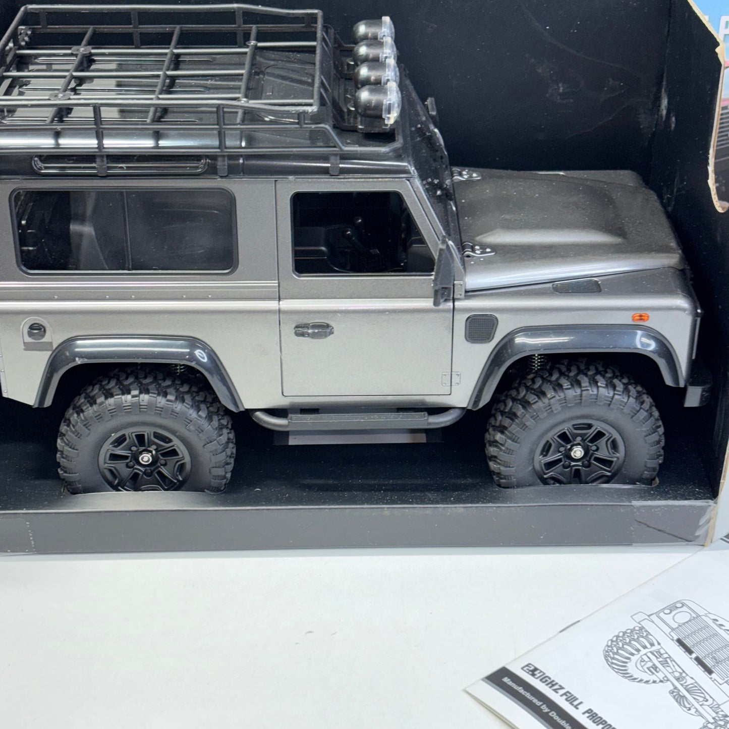 Double E 1:14 RC Rock Crawler Land Rover Defender 90 RTR