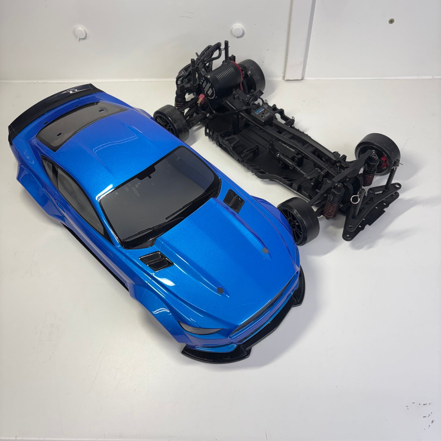 MST RMX 2.5 RTR Ready To Drift Chassis Brushless Ford Mustang