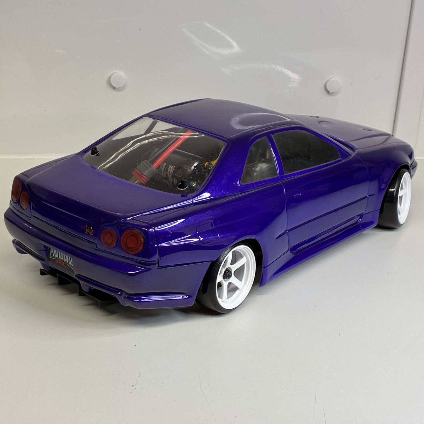 Yokomo YD2E Nissan Skyline Ready To Run Drift Set Up RWD Carbon/Alloy Upgraded