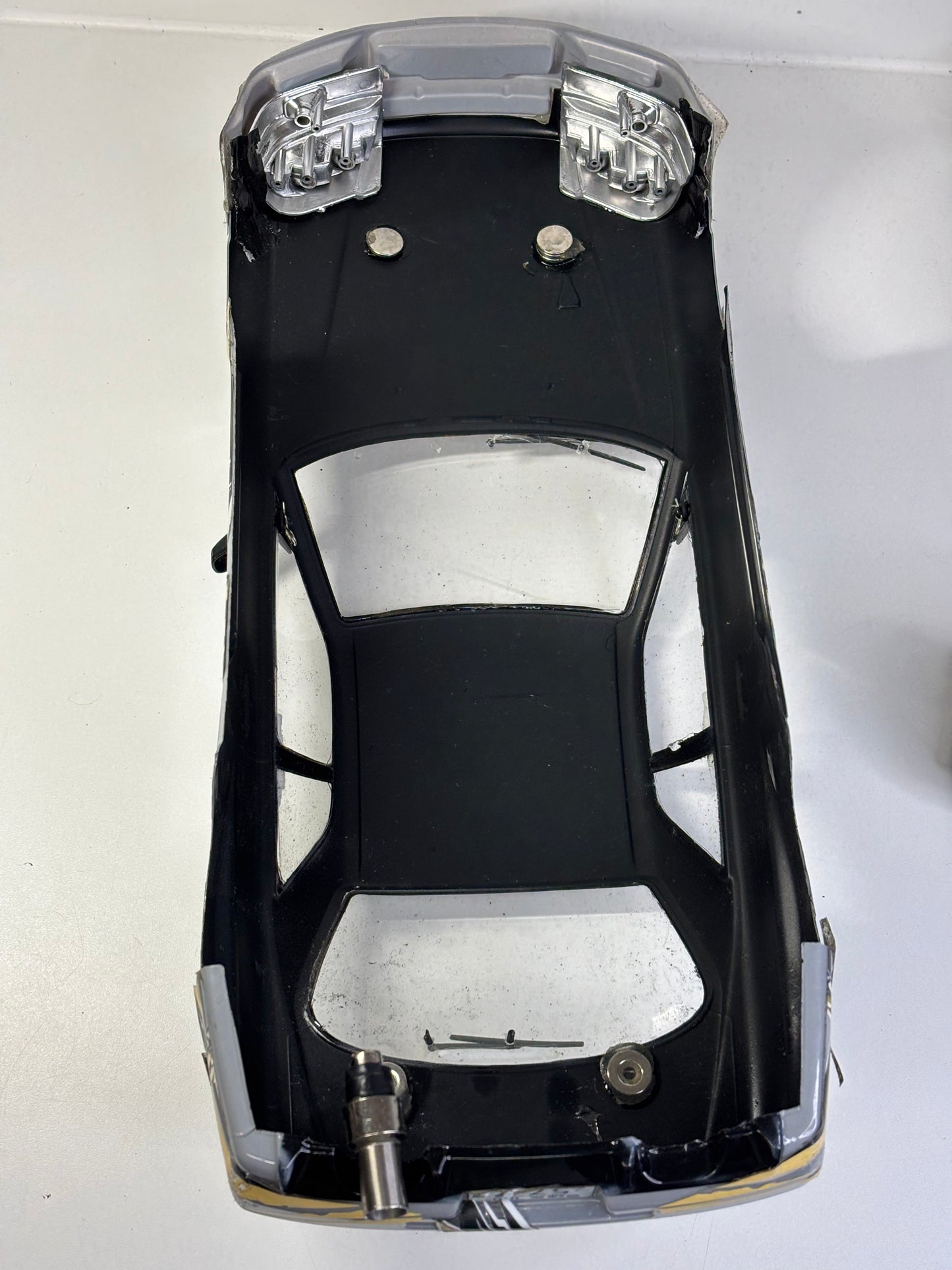 Killerbody R34 GTR Bodyshell With Exhaust Snap On