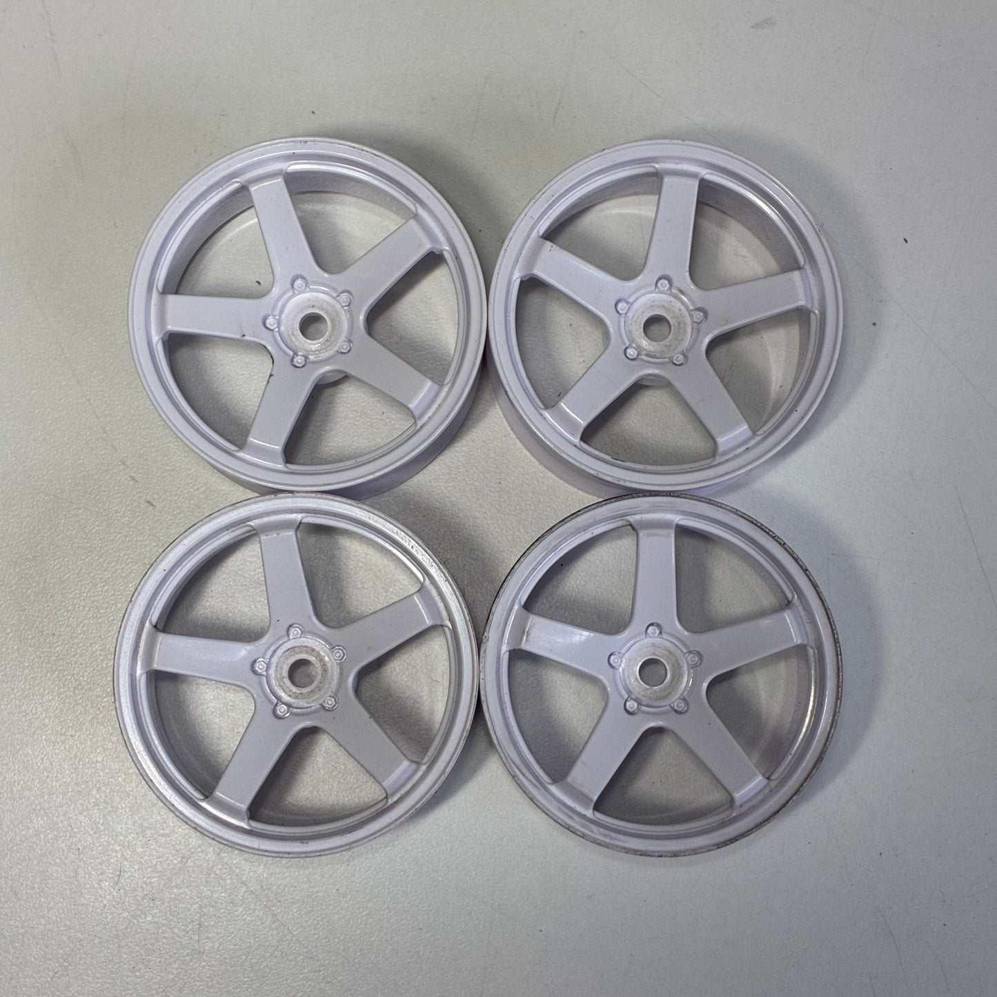 White Wheels 7mm Offset