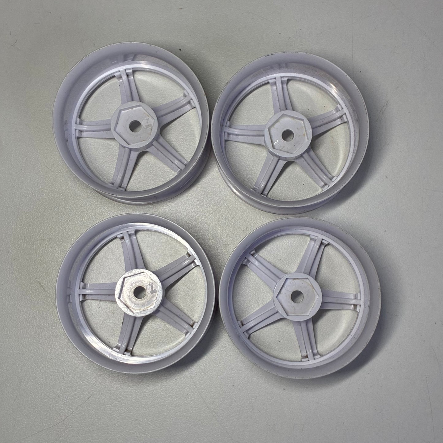 White Wheels 7mm Offset