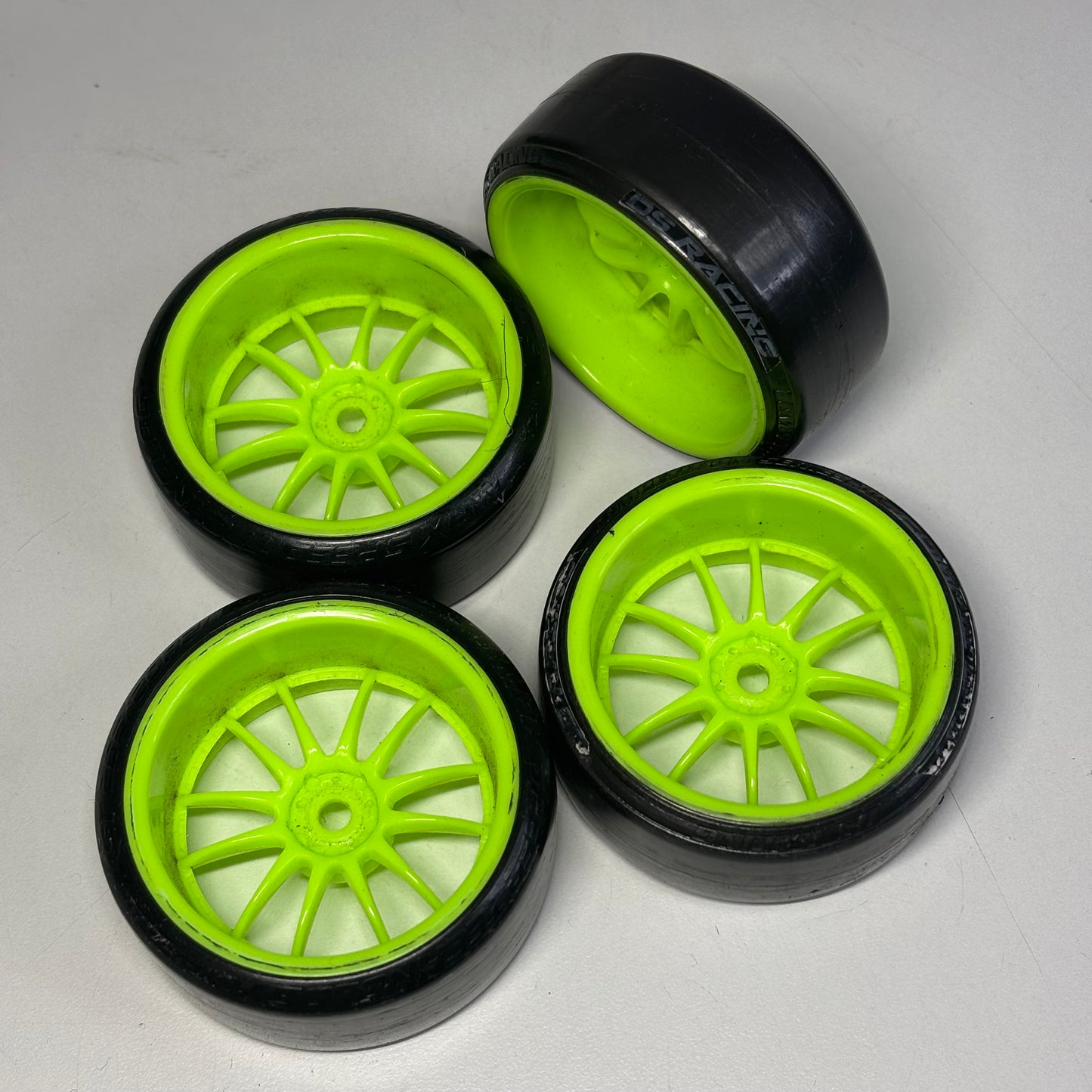 Green 9mm Offset Wheels With Tyres