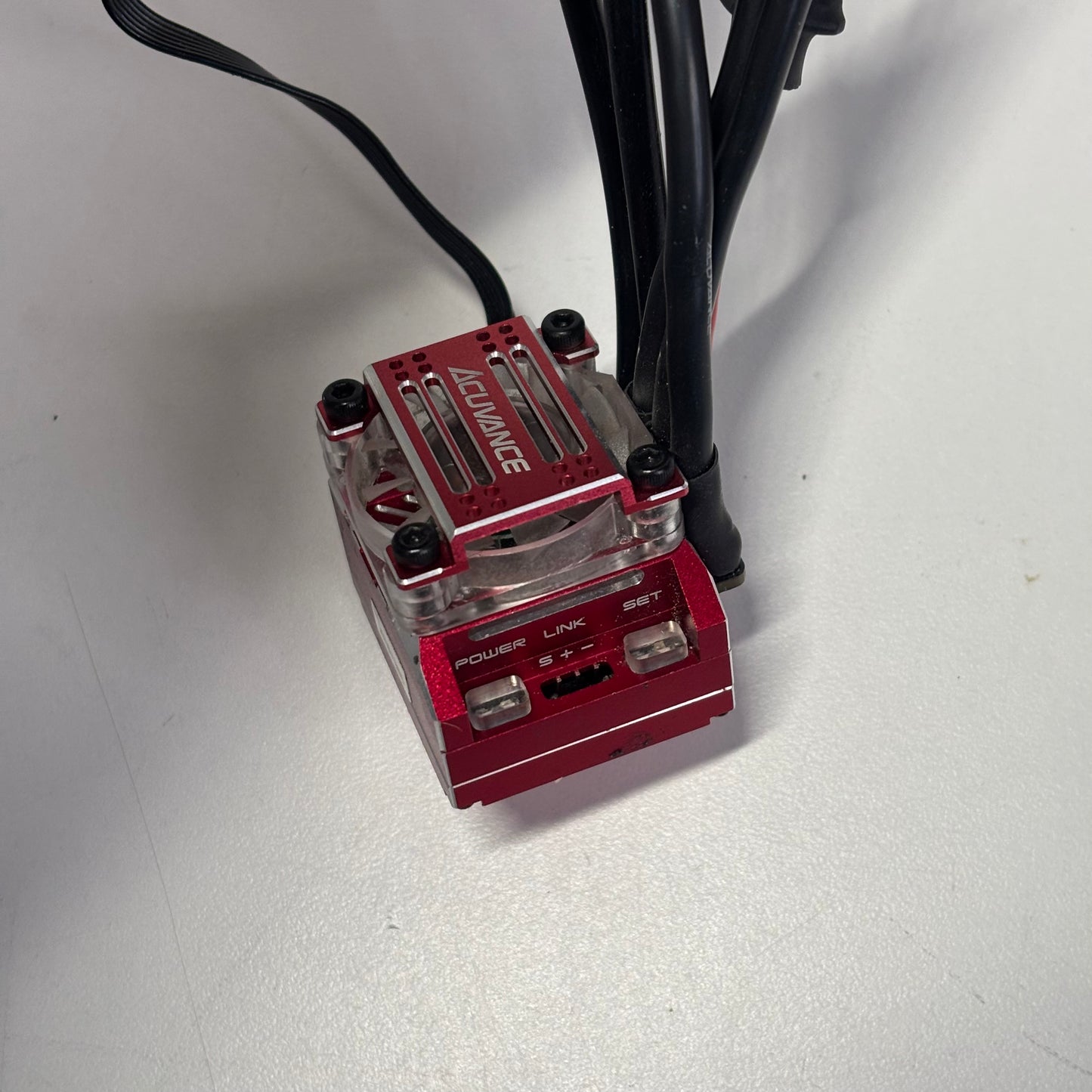 Acuvance Xarvis Red Alloy ESC & Fan