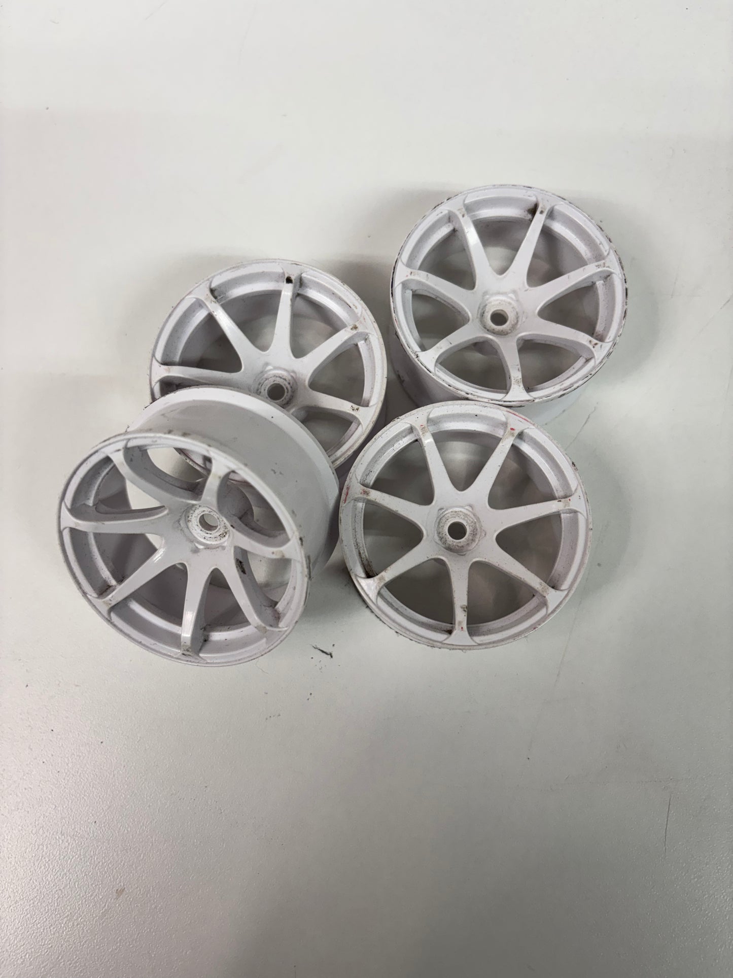 White Wheels Offset 9