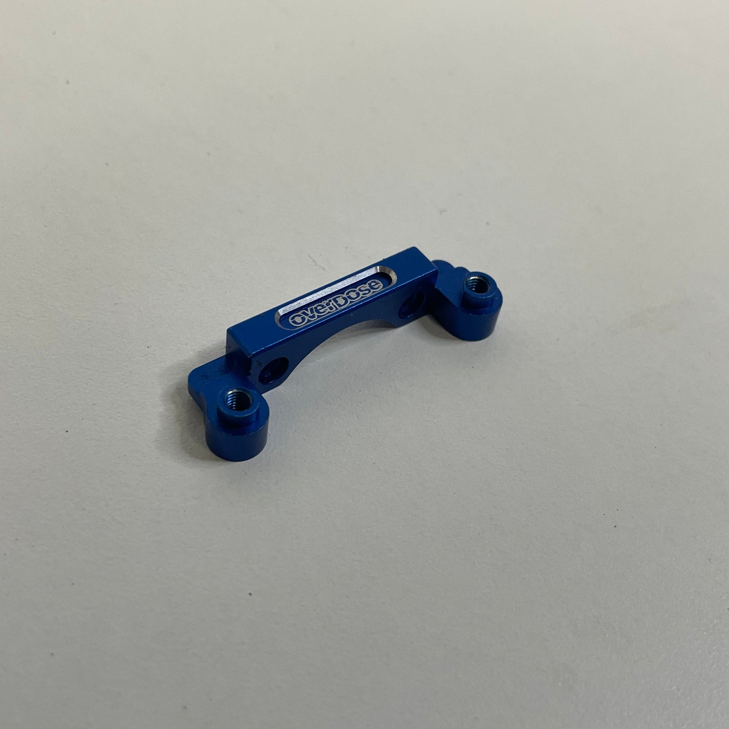 Overdose Yokomo DP Gearbox Mount Blue Alloy