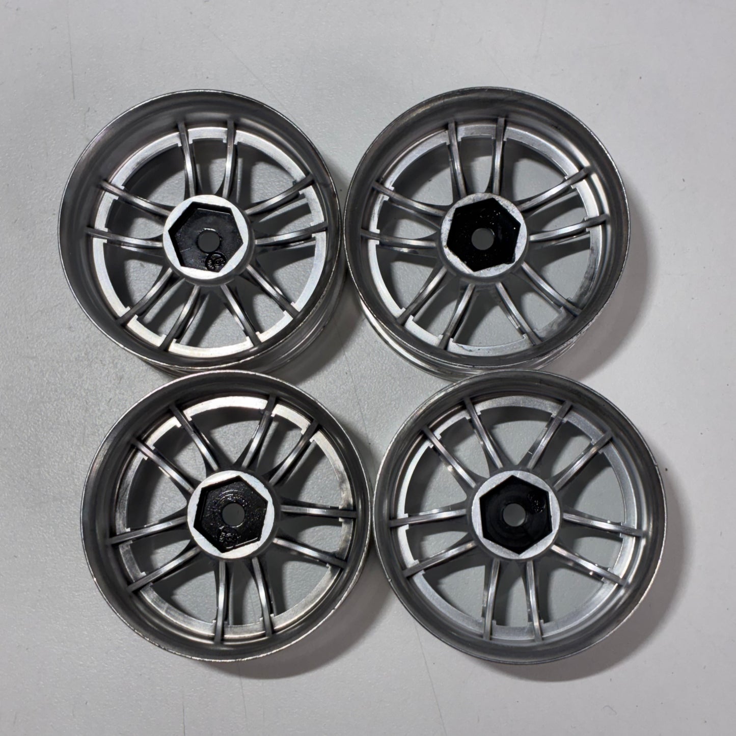 Lab 6mm Offest Wheels