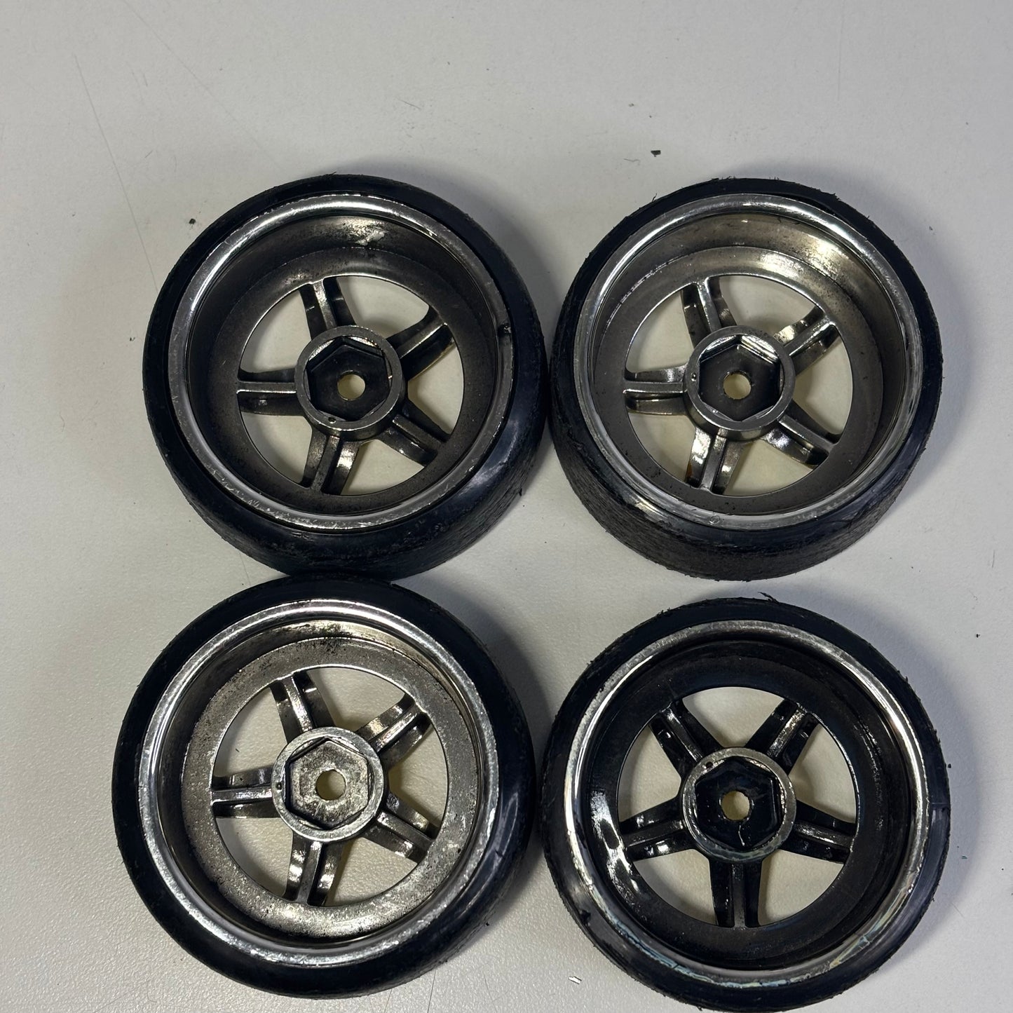 Gold/Chrome Wheels And Tyres