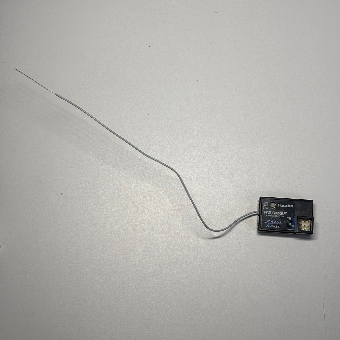 Futaba R202GF 2.4ghz S-FHSS Reciever 3PV 4PM