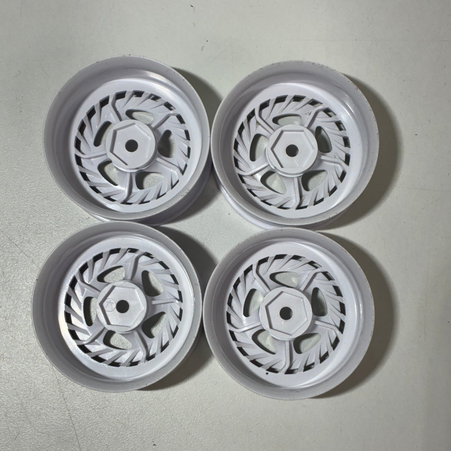SSR Formula Aero World Pro White Wheels Offset 6