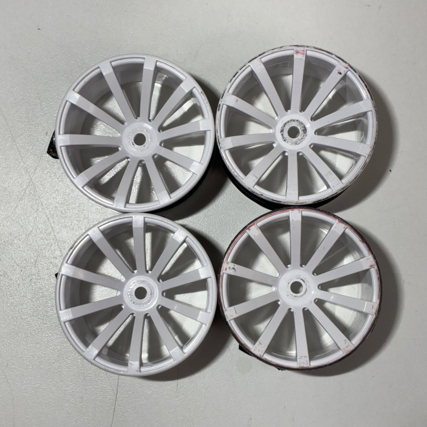 White Wheels Offset 9mm