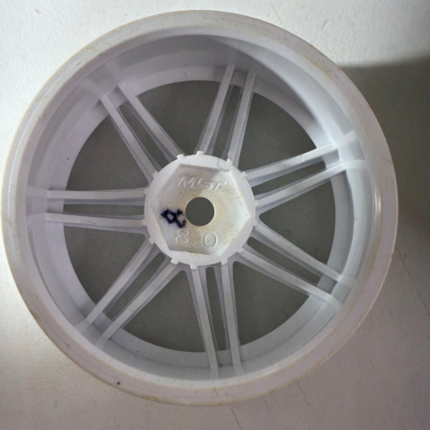 MST White Wheels Offset 8mm