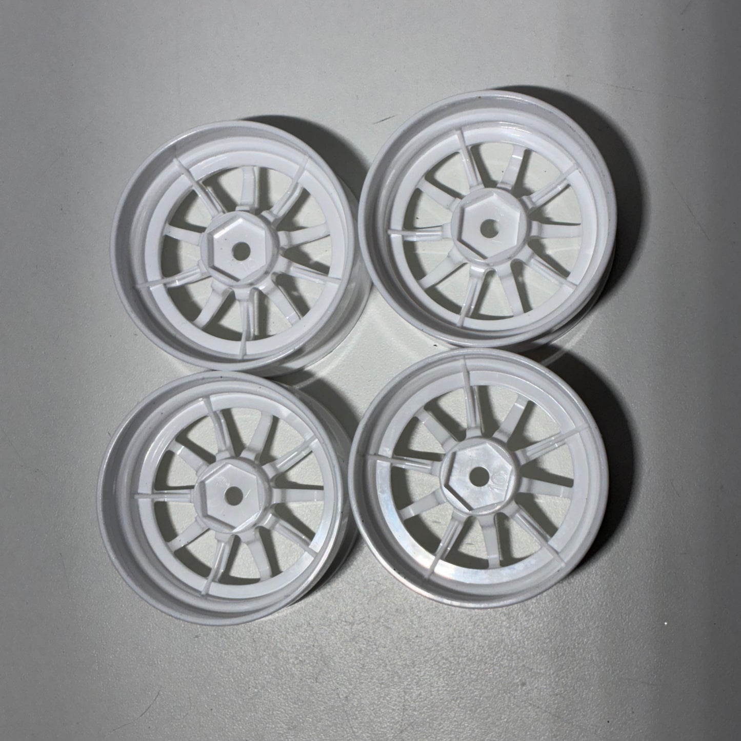 Reve D White Wheels Offset 6mm & 10mm